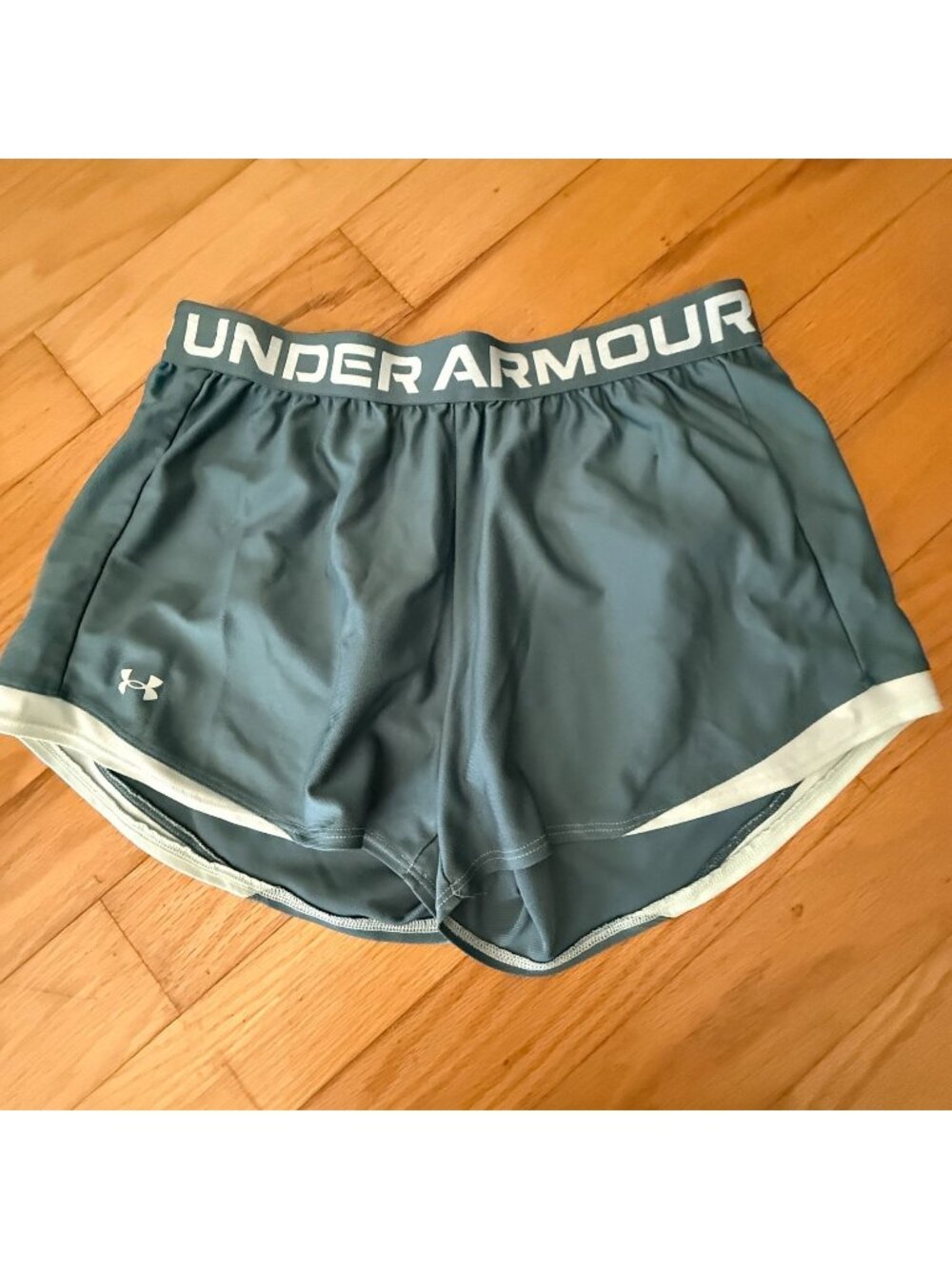 Womens Under Armour 3" inseam Shorts M Medium Teal Athletic Gym Workout